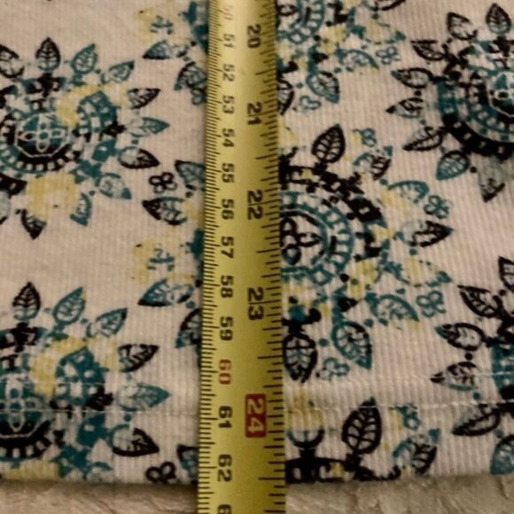 Ribbed Racer Back Tank - Picture 7 of 9